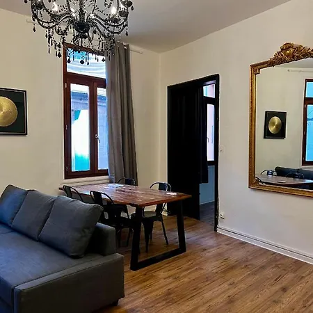 Appartamento République :appartement T3 Centre Historique *